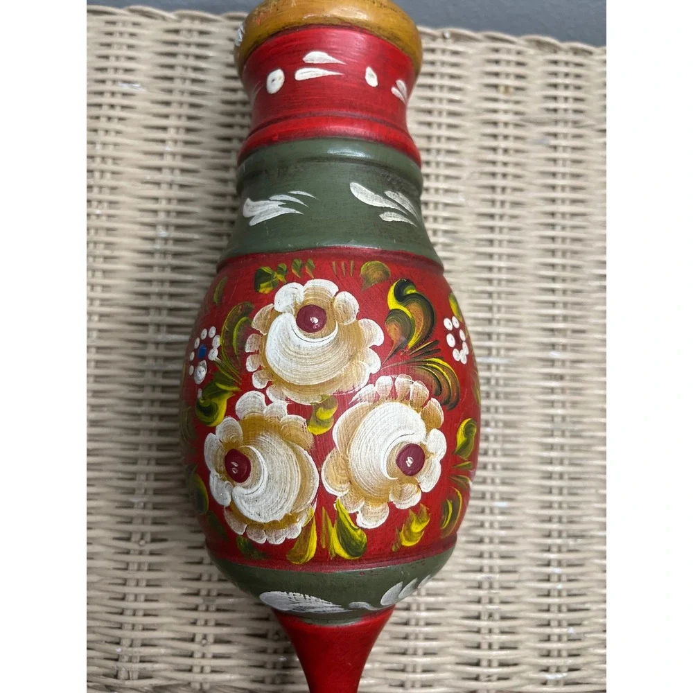 Vtg Hand Painted Wood Wall Pocket Floral Folk Art Rosemaling Red Green 10.5 in‎